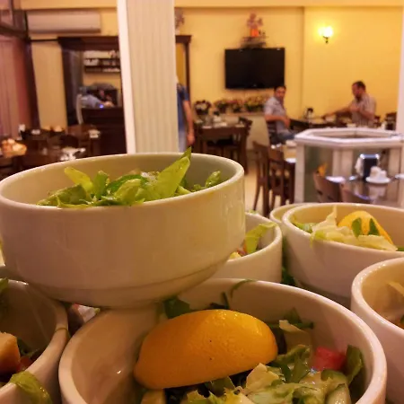 Hotel Adil