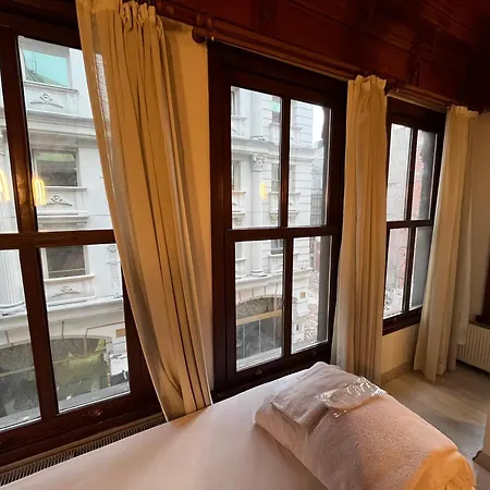 Hotel Adil *
