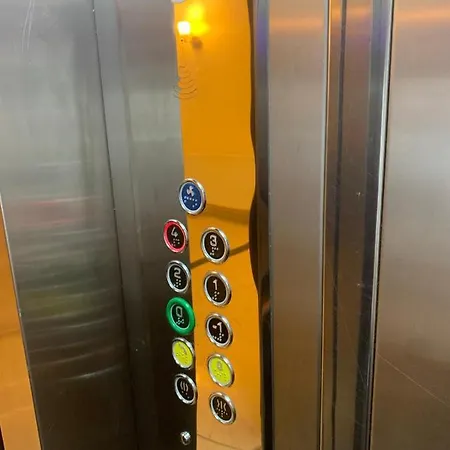 Adil Ξενοδοχείο