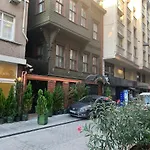 Ξενοδοχείο Adil *