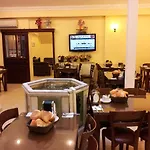 Adil Hotel