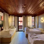 Hotel Adil