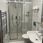 Hotel Adil *