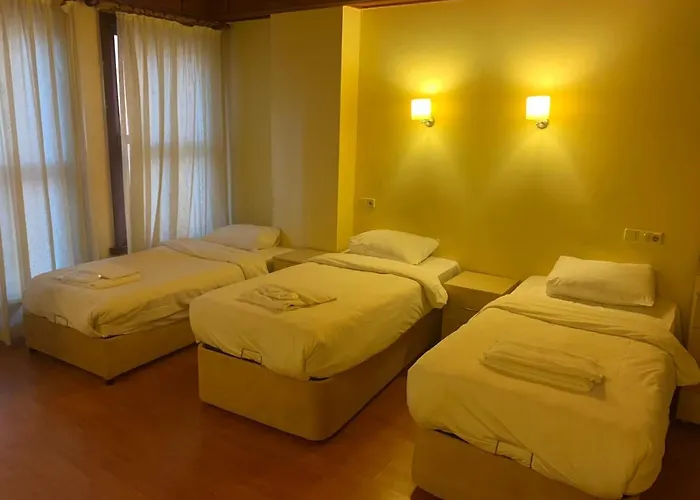 Adil Hotel