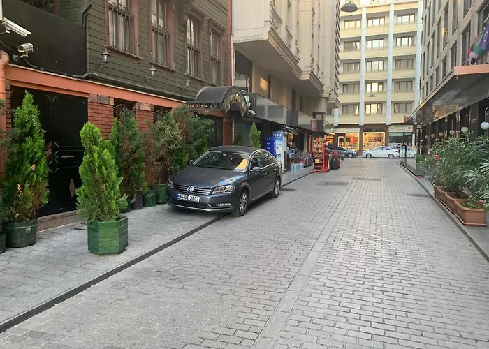Hotel Adil *